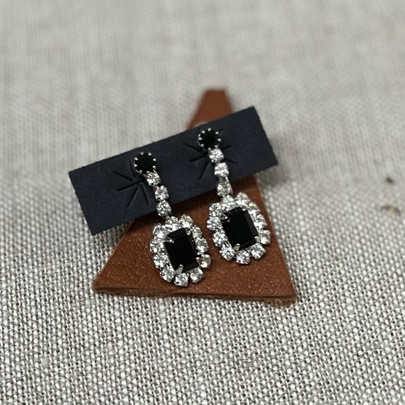 Vintage CZ & Glass Dangle Clip on Earrings - Picture 1 of 3